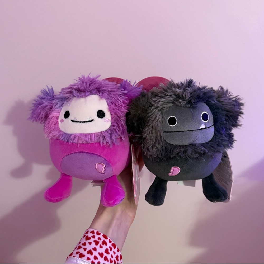 US 🇺🇸 Exclusive Valentine’s Day 5” Woxie & Wallis Squishmallows Pair
